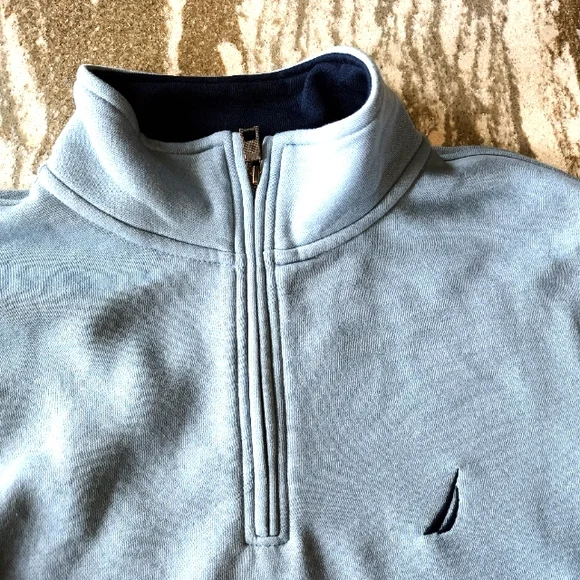 Nautica Men's 1/4 Zip Sweatshirt New Size Medium - Picture 2 of 3